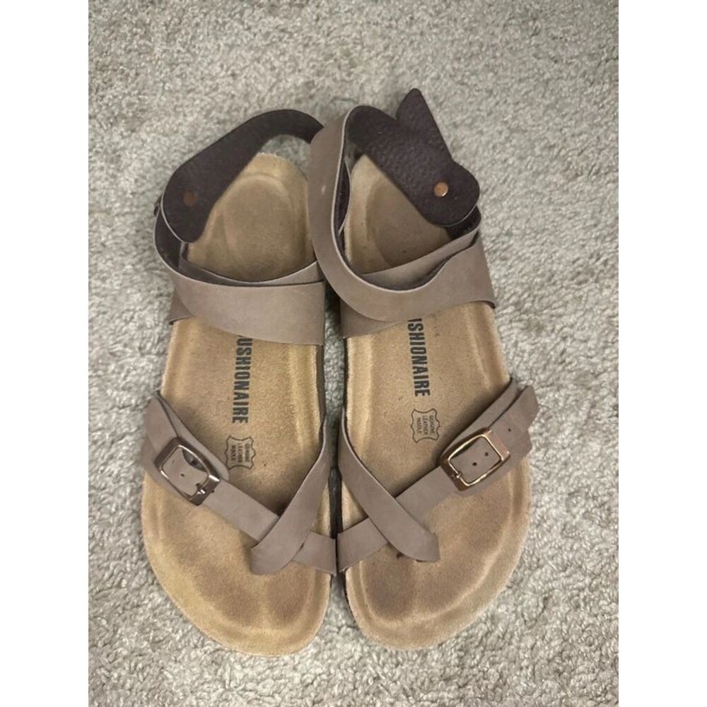 Cushionaire Lara Taupe Strappy Cork Footbed Sandals Size 7.5